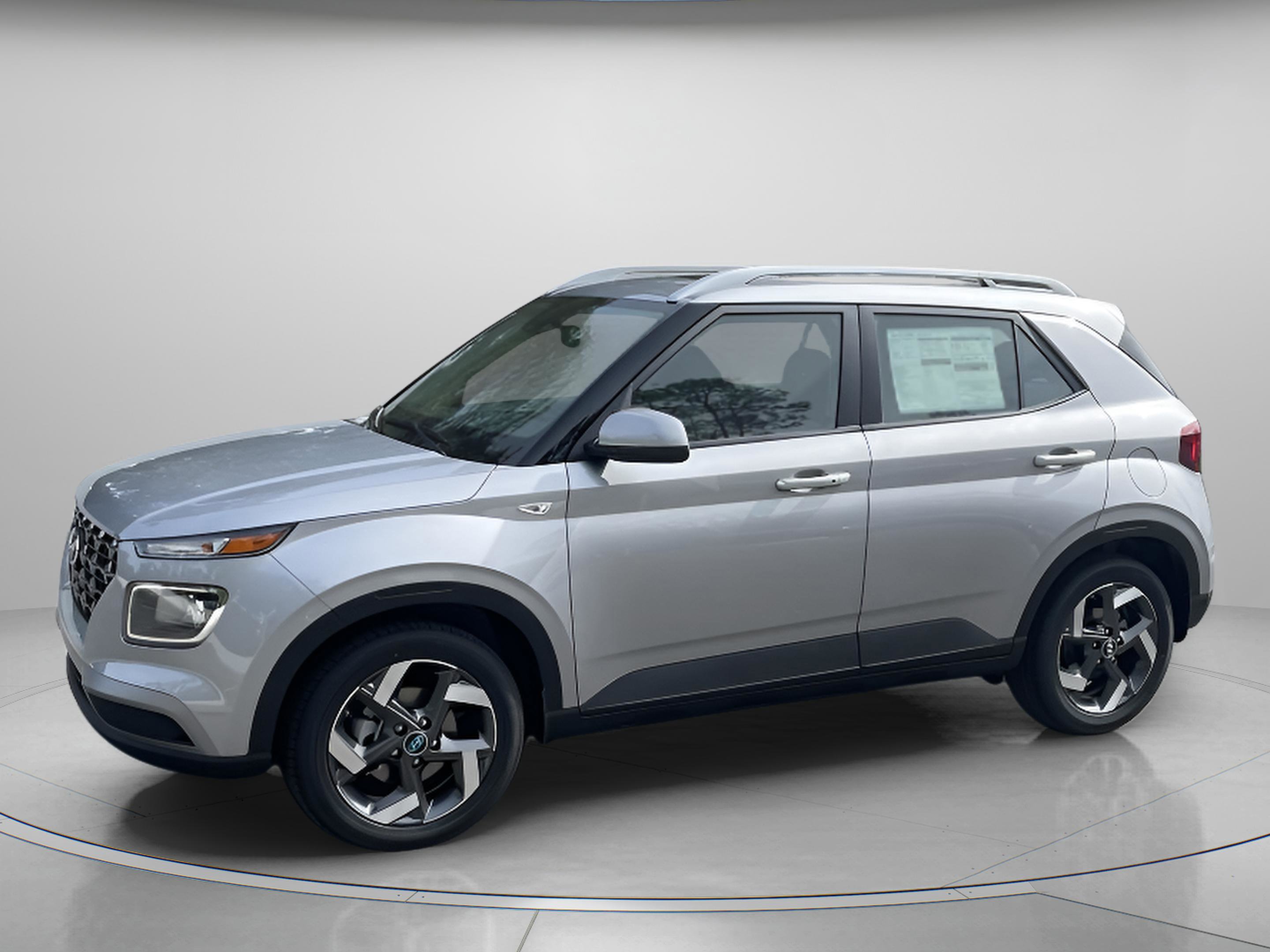 New 2026 Hyundai Venue SEL FWD image 2