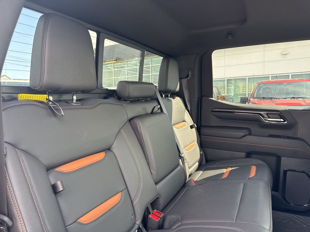 Used 2024 GMC Sierra 1500 AT4 w/ AT4 Premium Package image 28