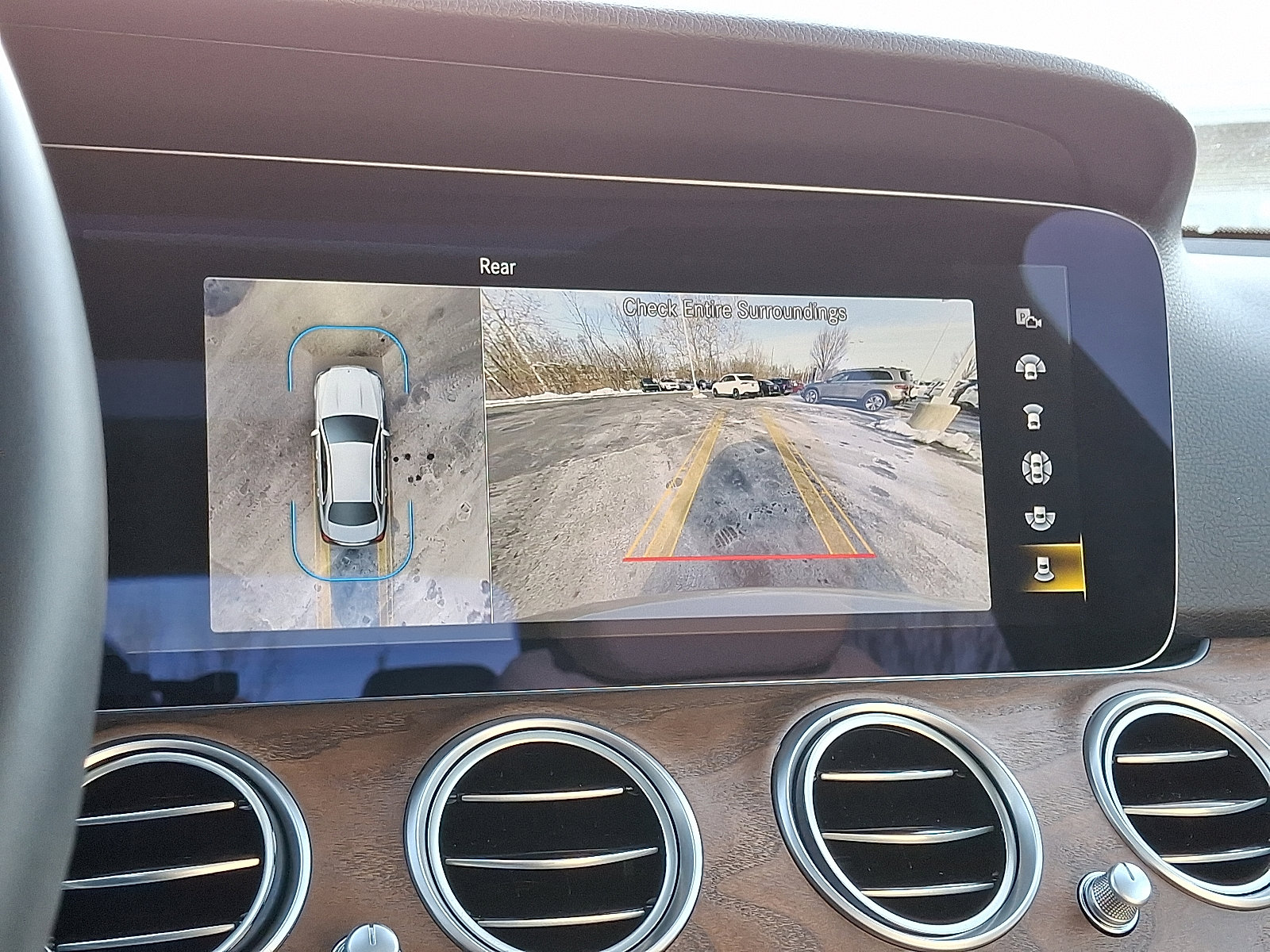 Used 2023 Mercedes-Benz E 350 4MATIC Sedan image 20