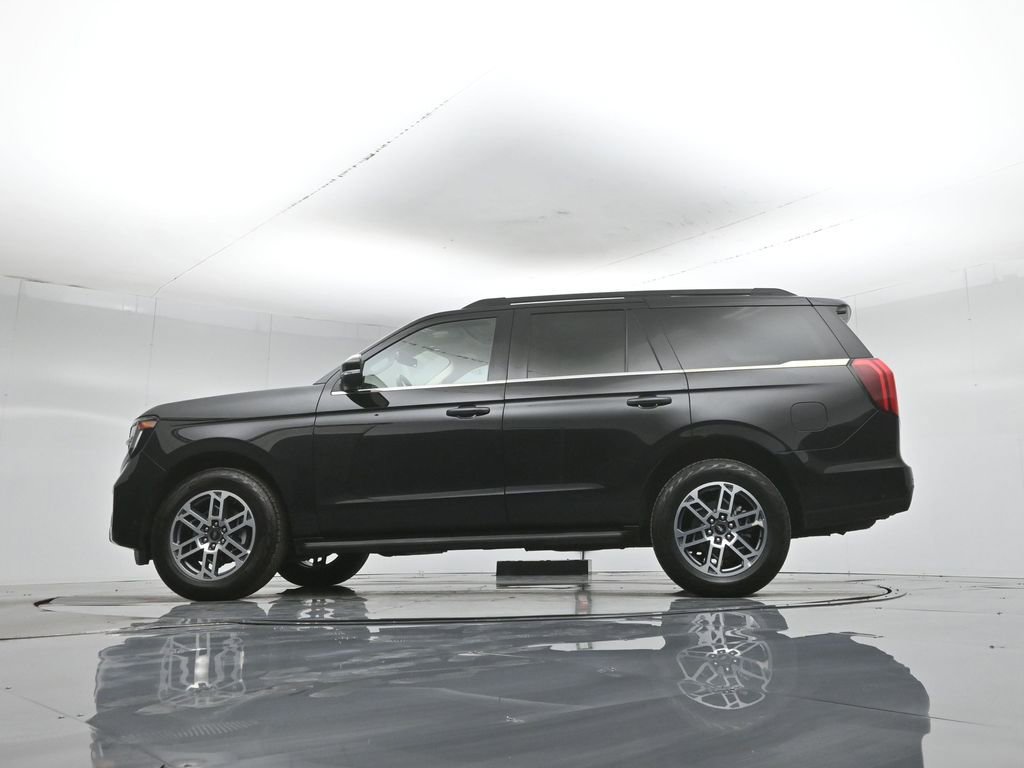 Used 2025 Ford Expedition Active AWD/4WD image 58