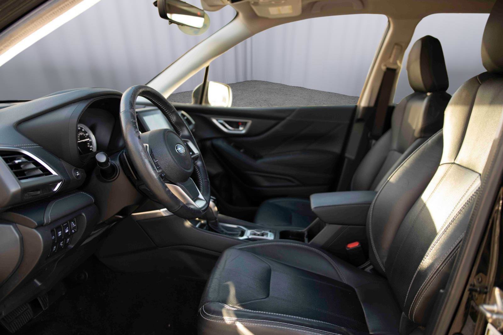 Used 2020 Subaru Forester Touring image 2