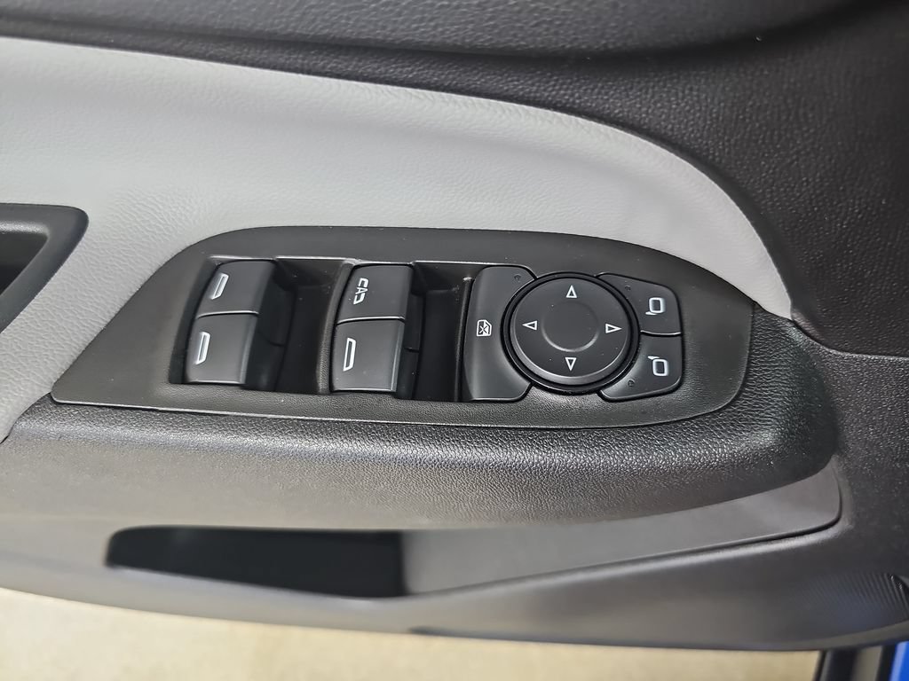 Certified 2024 Chevrolet Equinox LS w/ LS Convenience Package FWD image 32