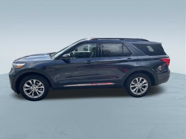Used 2024 Ford Explorer XLT w/ Equipment Group 202A AWD/4WD image 8