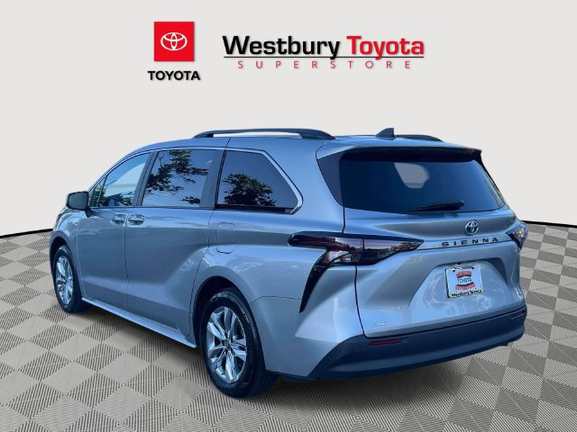 Certified 2024 Toyota Sienna XLE w/ XLE Plus Package AWD/4WD image 11