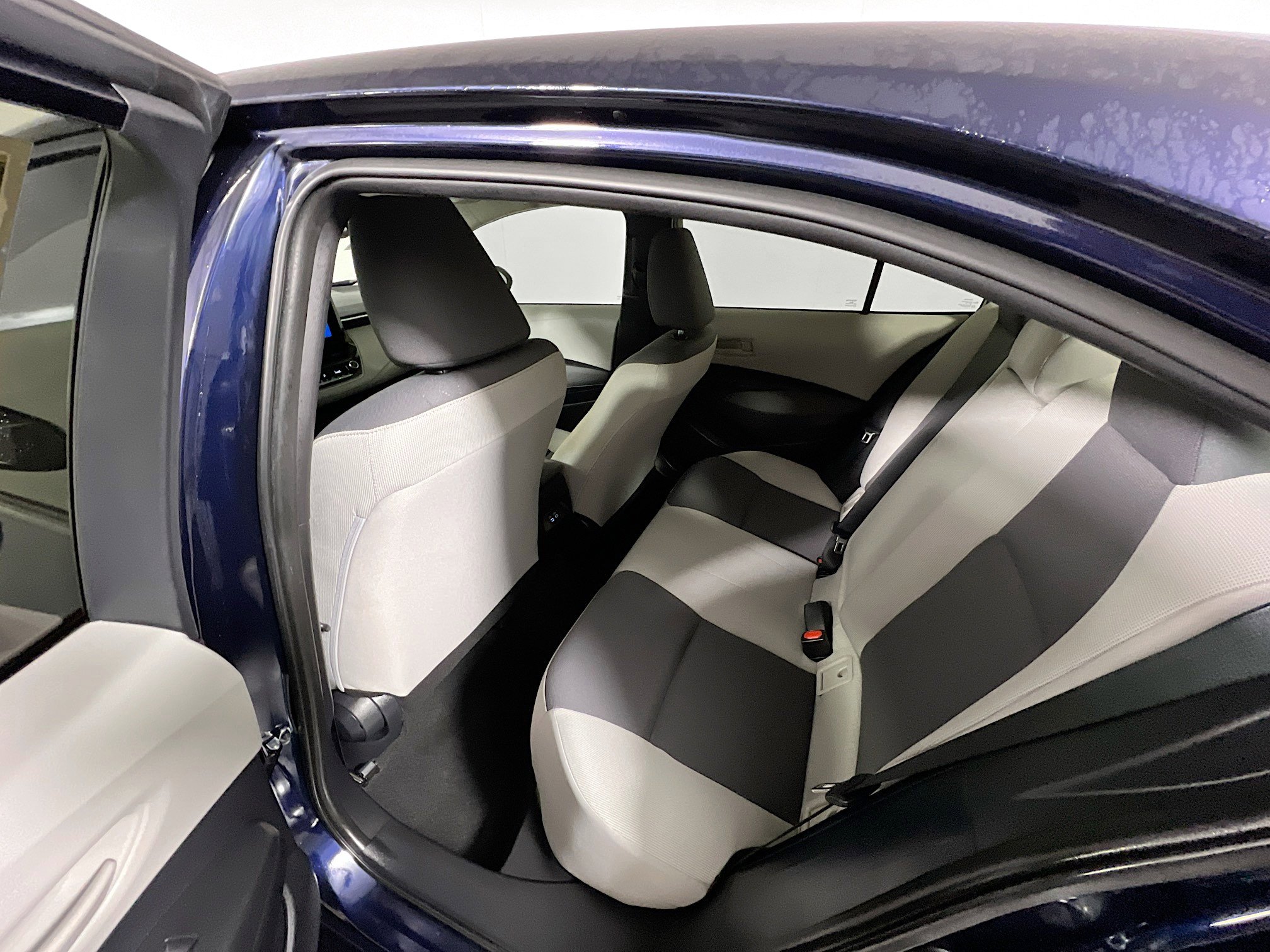 Used 2024 Toyota Corolla LE image 29