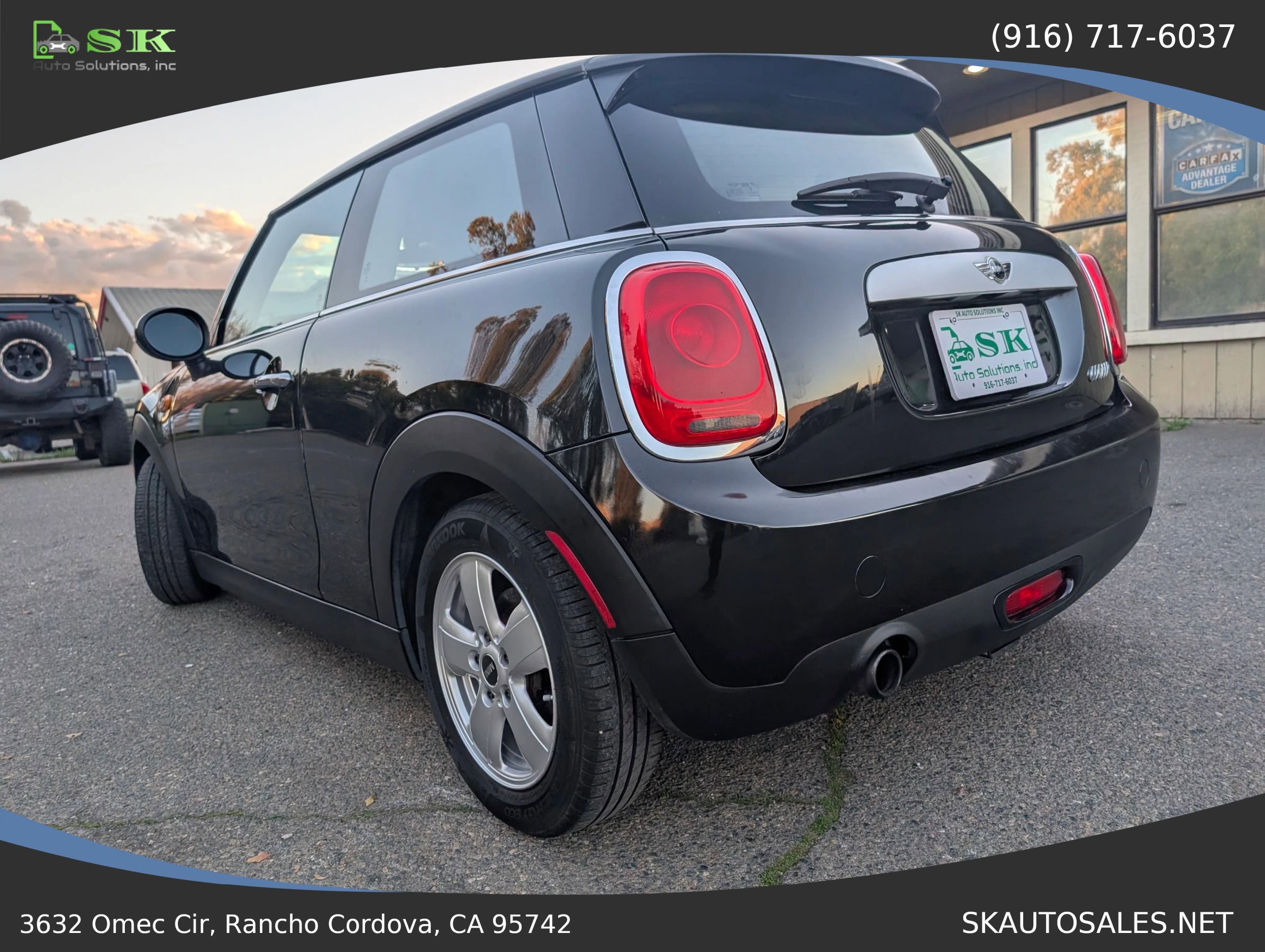 Used 2014 MINI Cooper 2-Door Hardtop image 10