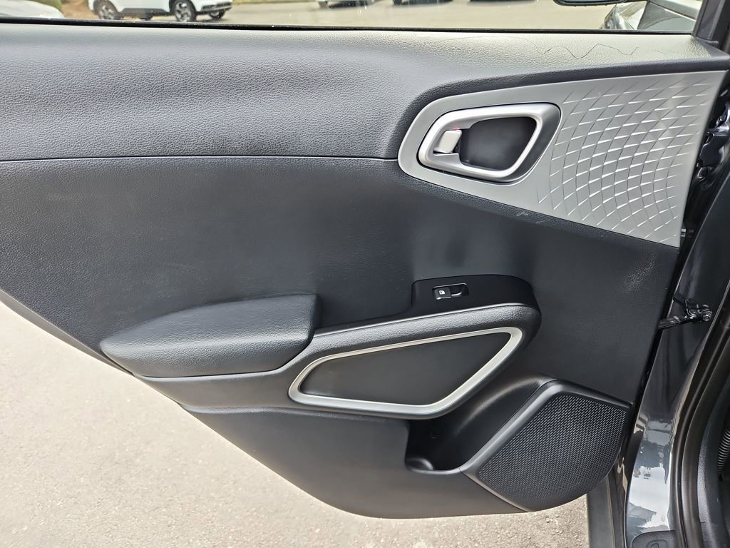 Used 2024 Kia Soul LX w/ Option Group 015 image 25