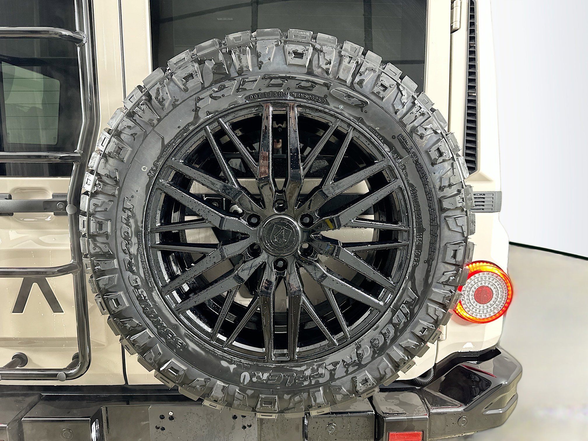 New 2025 INEOS Grenadier Fieldmaster Edition image 41