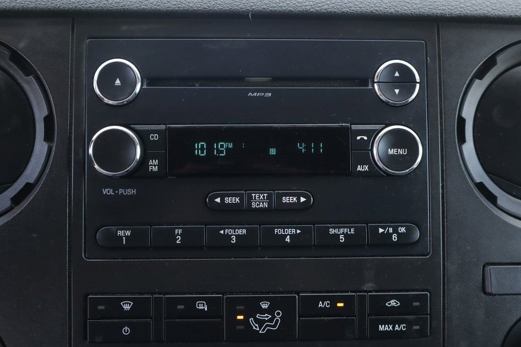 Used 2016 Ford F650 2WD Crew Cab Super Duty image 27