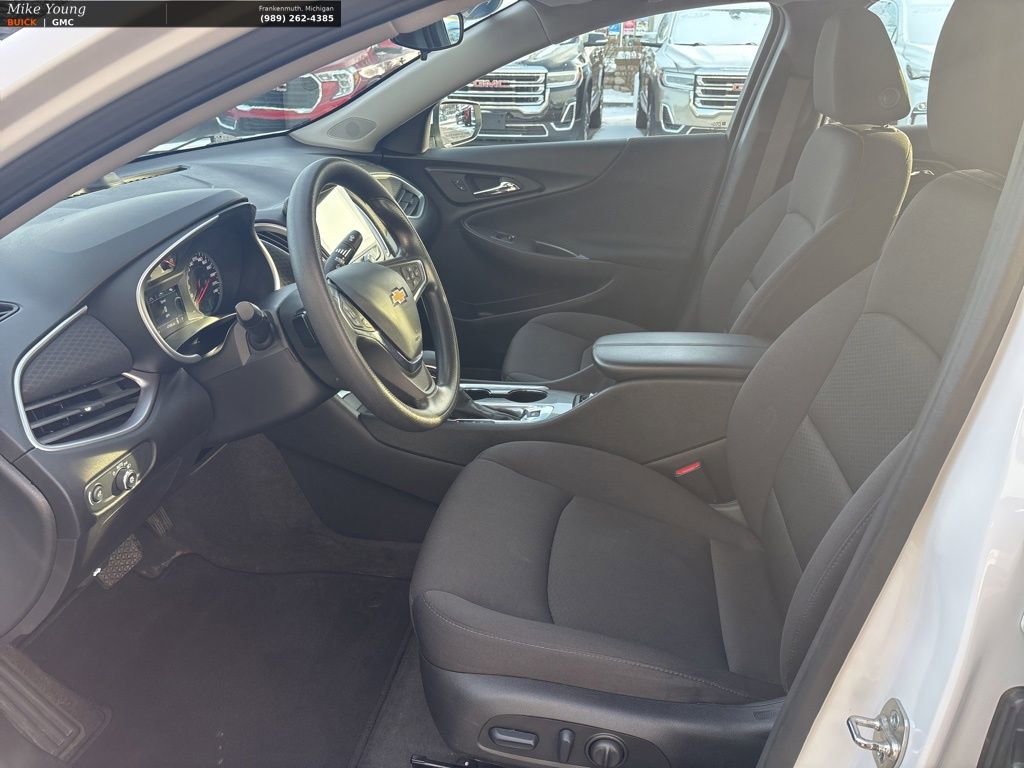 Used 2024 Chevrolet Malibu LT image 14
