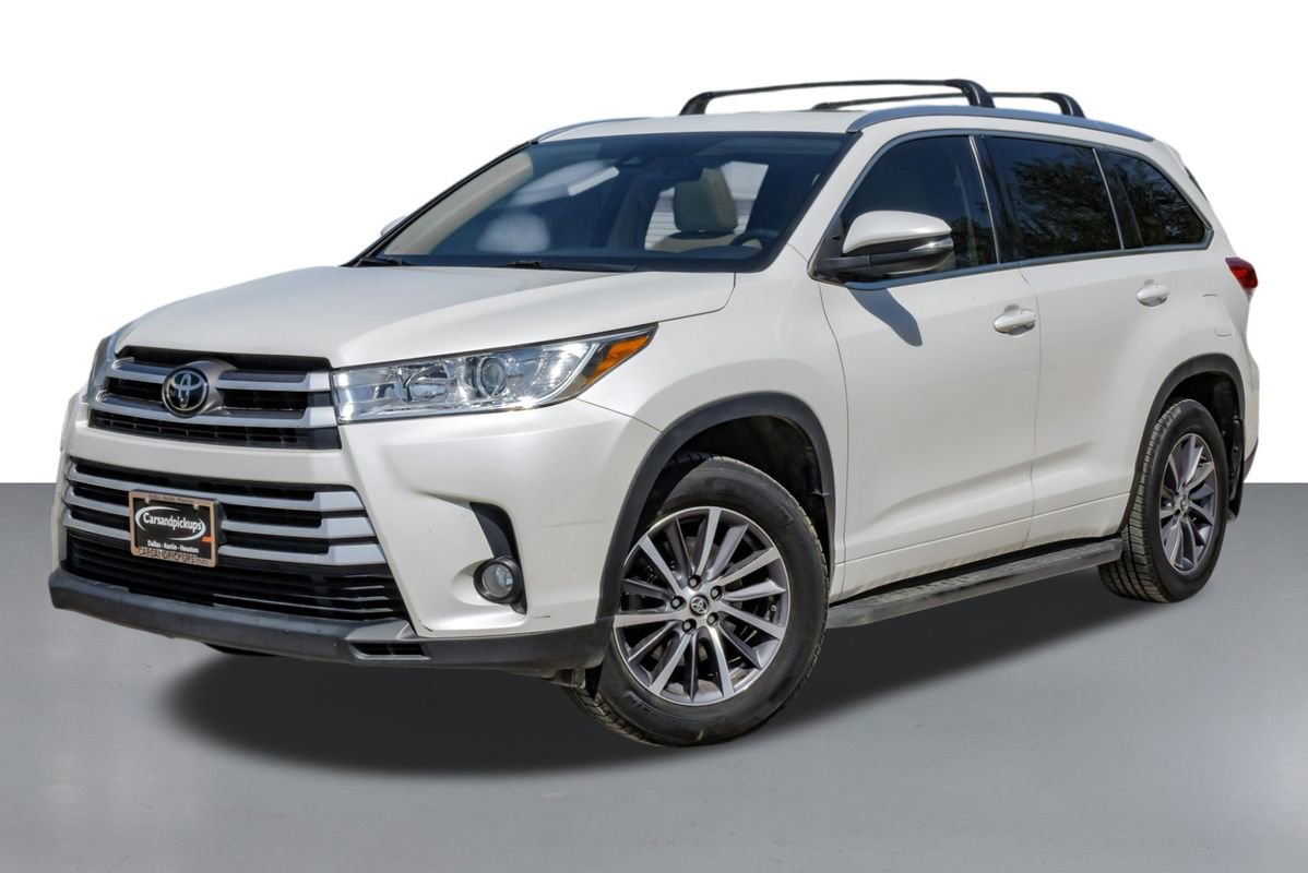 Used 2018 Toyota Highlander XLE FWD image 4