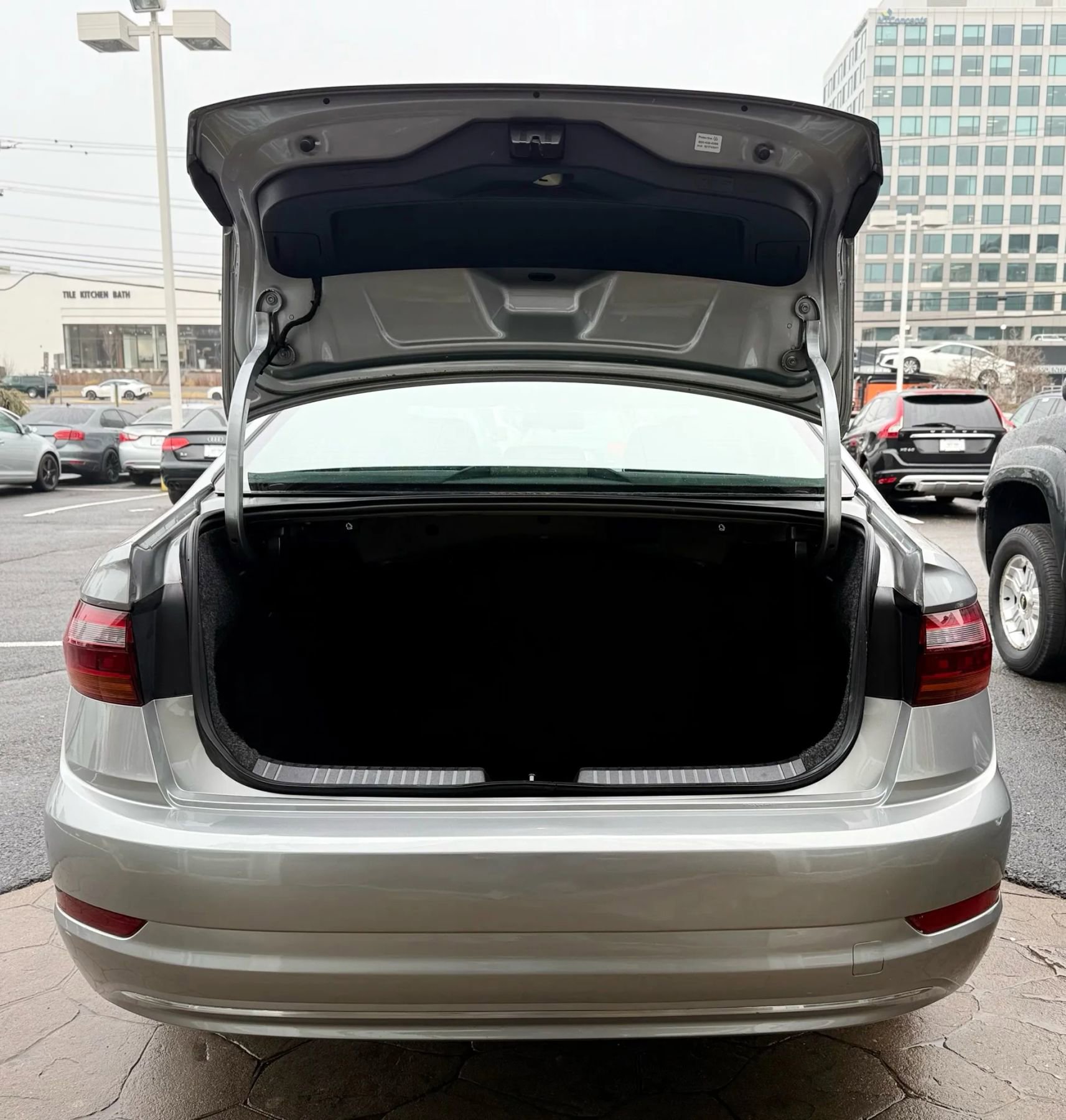 Used 2019 Volkswagen Jetta S w/ Driver Assistance Package FWD image 39