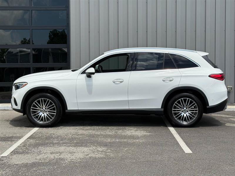 Used 2023 Mercedes-Benz GLC 300 image 8