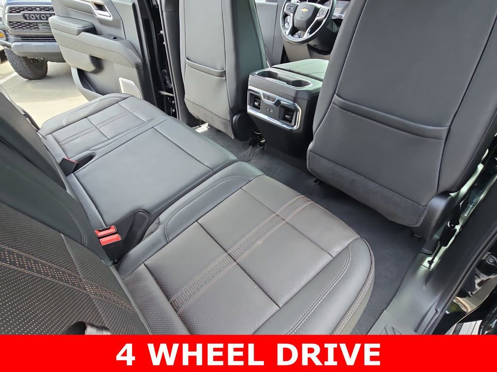 Used 2024 Chevrolet Silverado 1500 High Country w/ High Country Premium Package image 12
