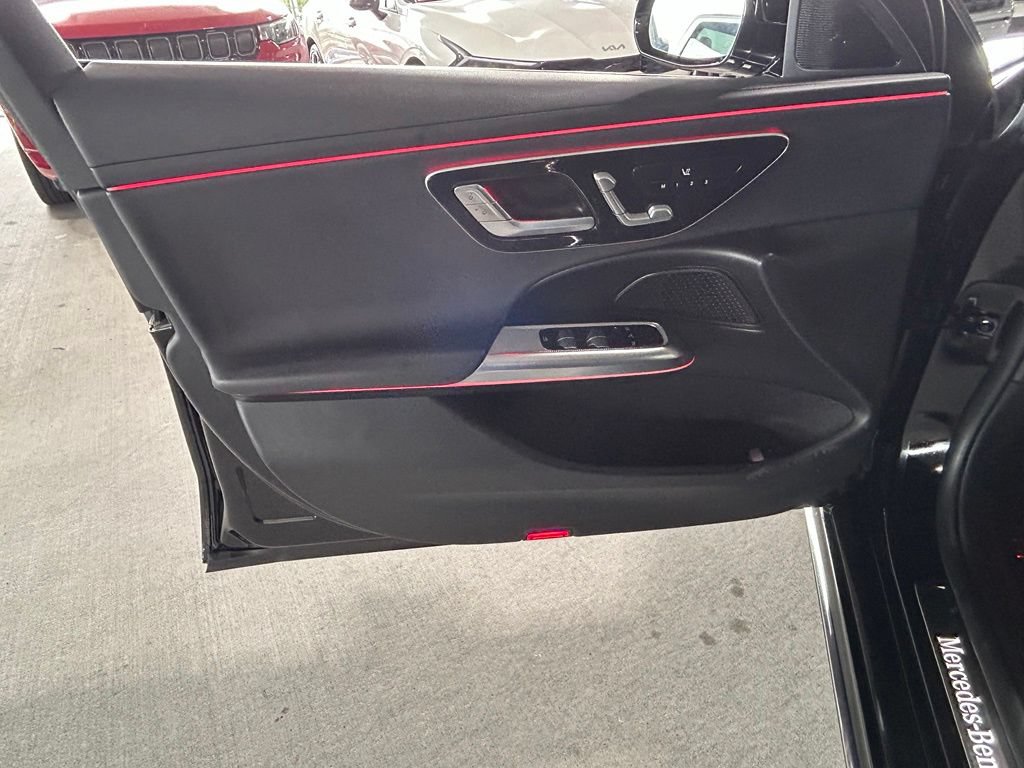 Used 2025 Mercedes-Benz E 350 Sedan w/ Winter Package image 13