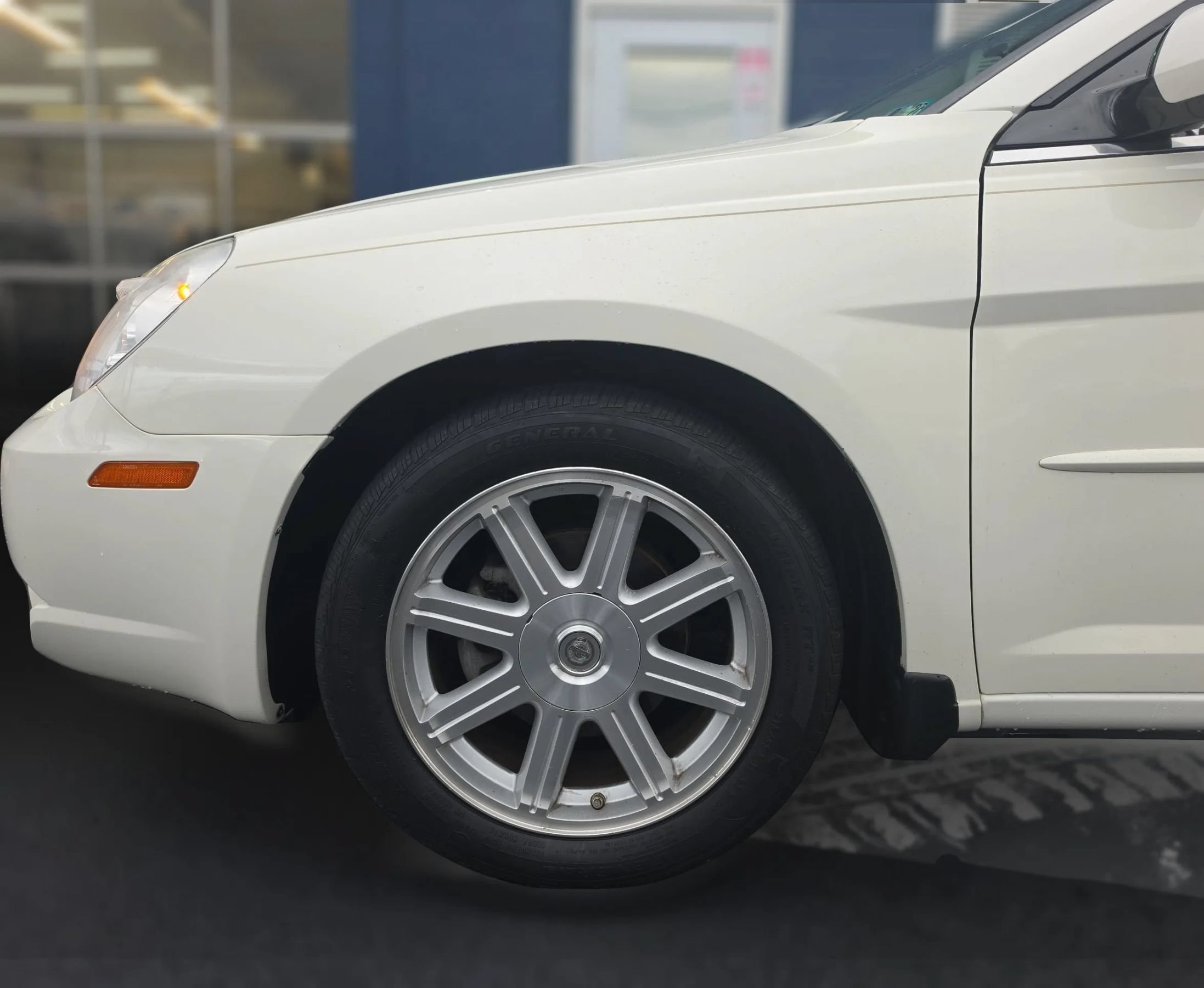 Used 2008 Chrysler Sebring Limited w/ Luxury Group FWD image 18