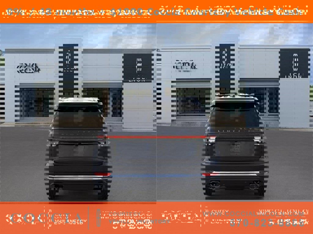 New 2025 Lincoln Aviator AWD image 5