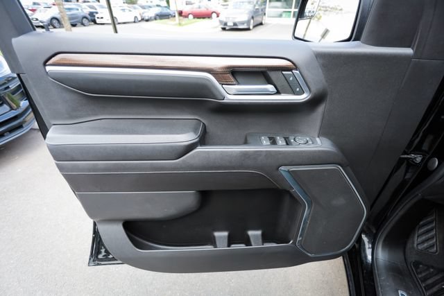 Used 2023 Chevrolet Silverado 1500 LT AWD/4WD image 33