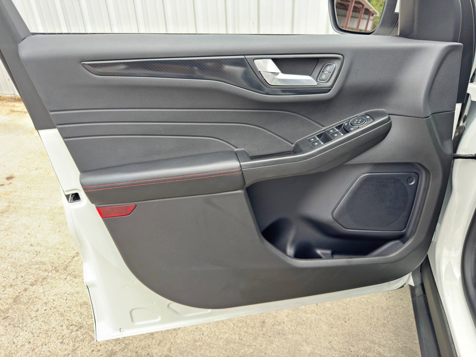 Used 2024 Ford Escape ST-Line Select image 37