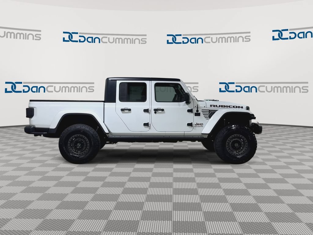 Used 2023 Jeep Gladiator Rubicon w/ LED Lighting Group AWD/4WD image 9