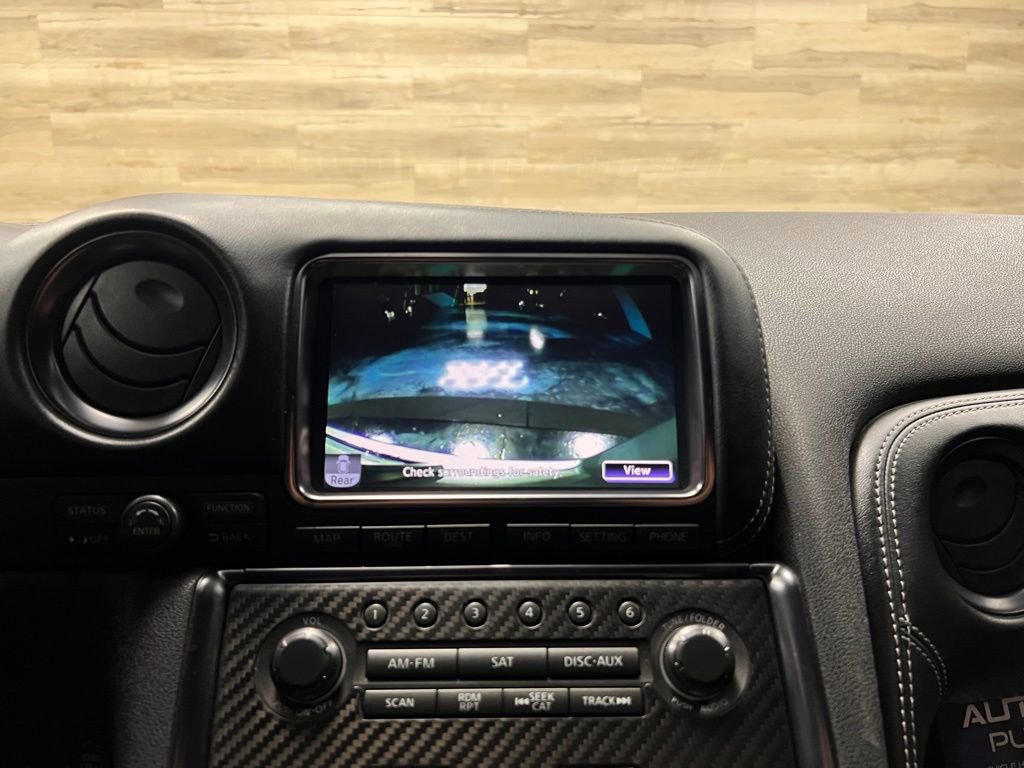 Used 2016 Nissan GT-R Black Edition image 16