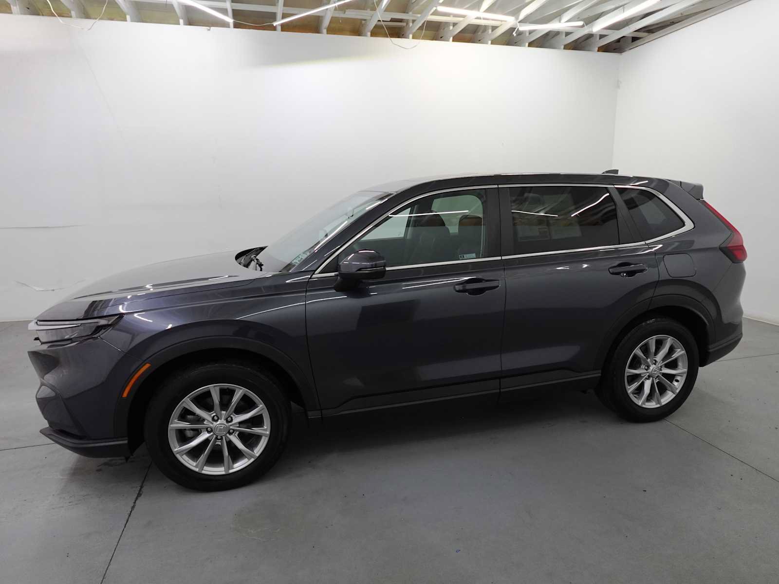 Used 2023 Honda CR-V EX image 8