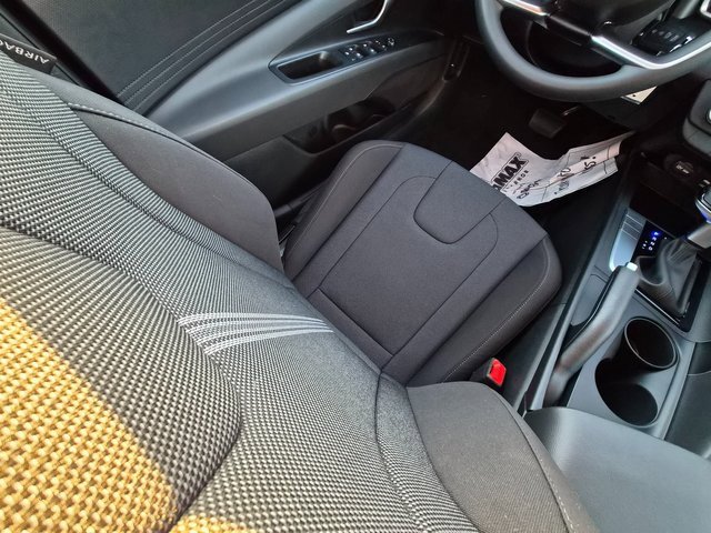 New 2026 Hyundai Elantra SE image 13