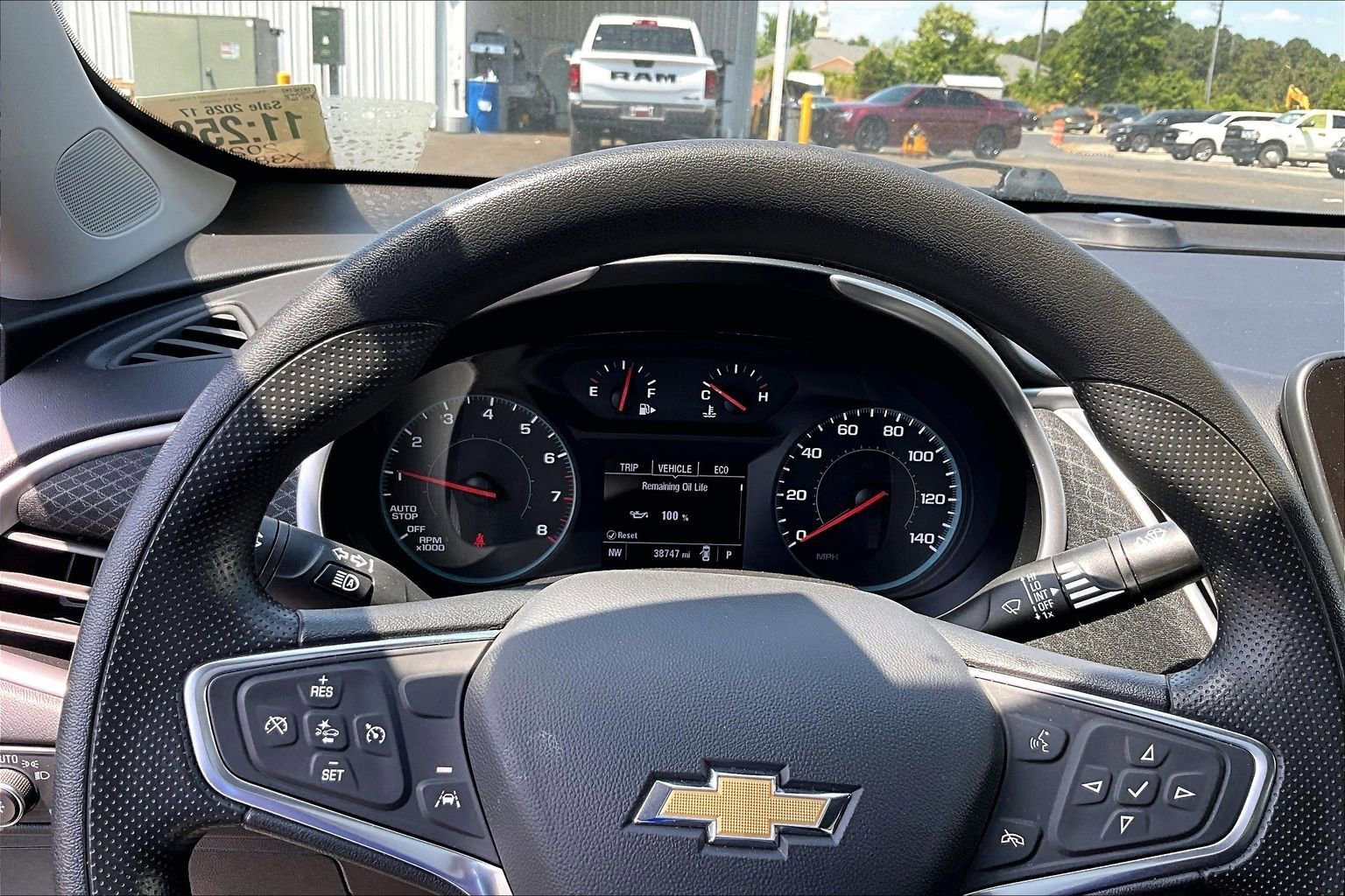 Used 2025 Chevrolet Malibu LT FWD image 13