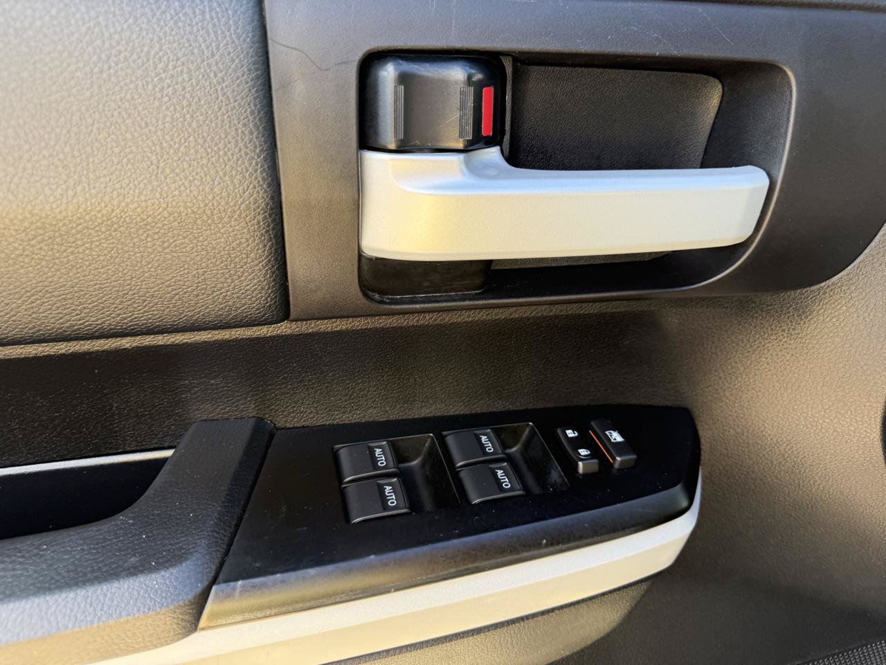 Used 2021 Toyota Tundra SR5 RWD image 16