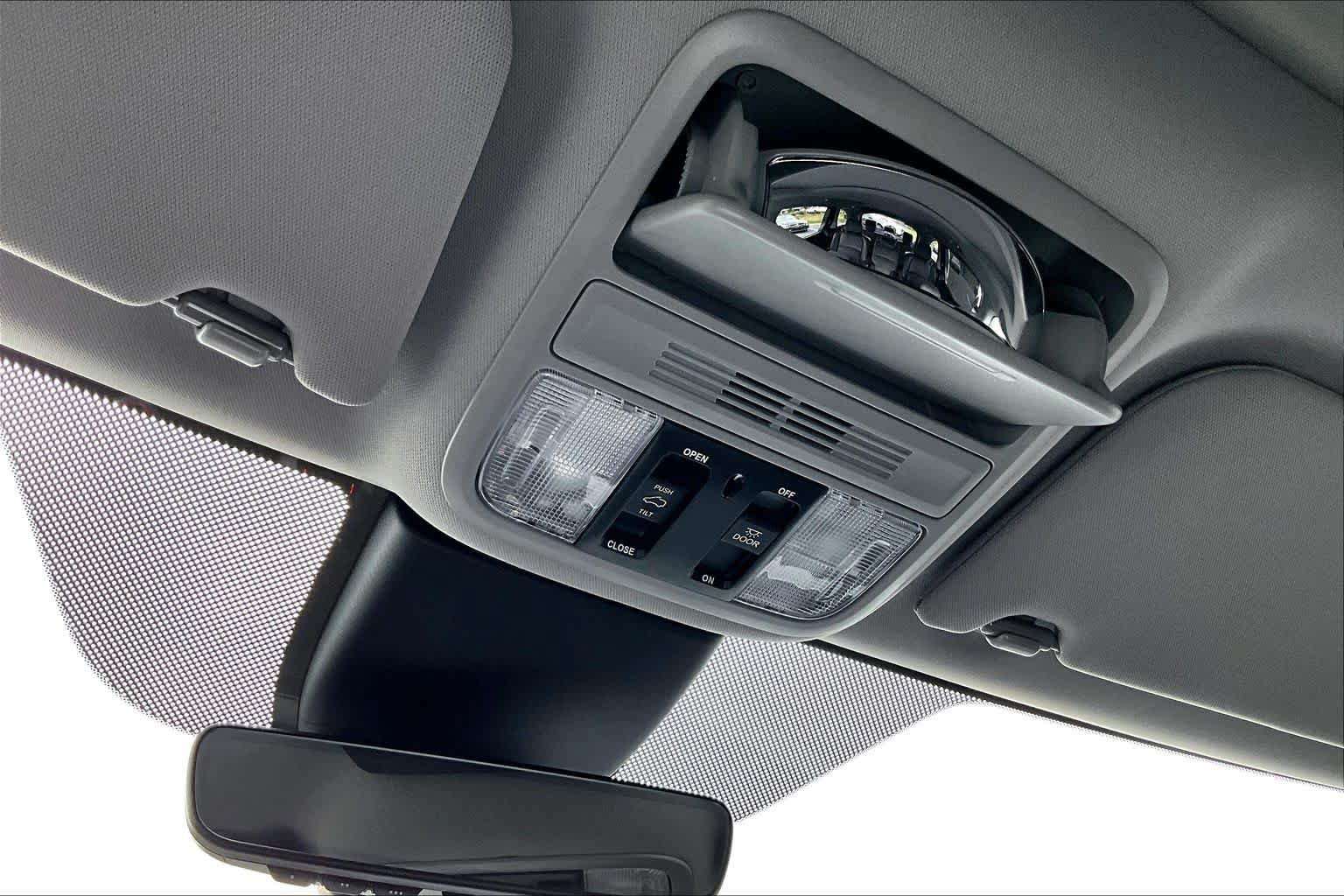 Used 2024 Honda Odyssey EX-L image 35