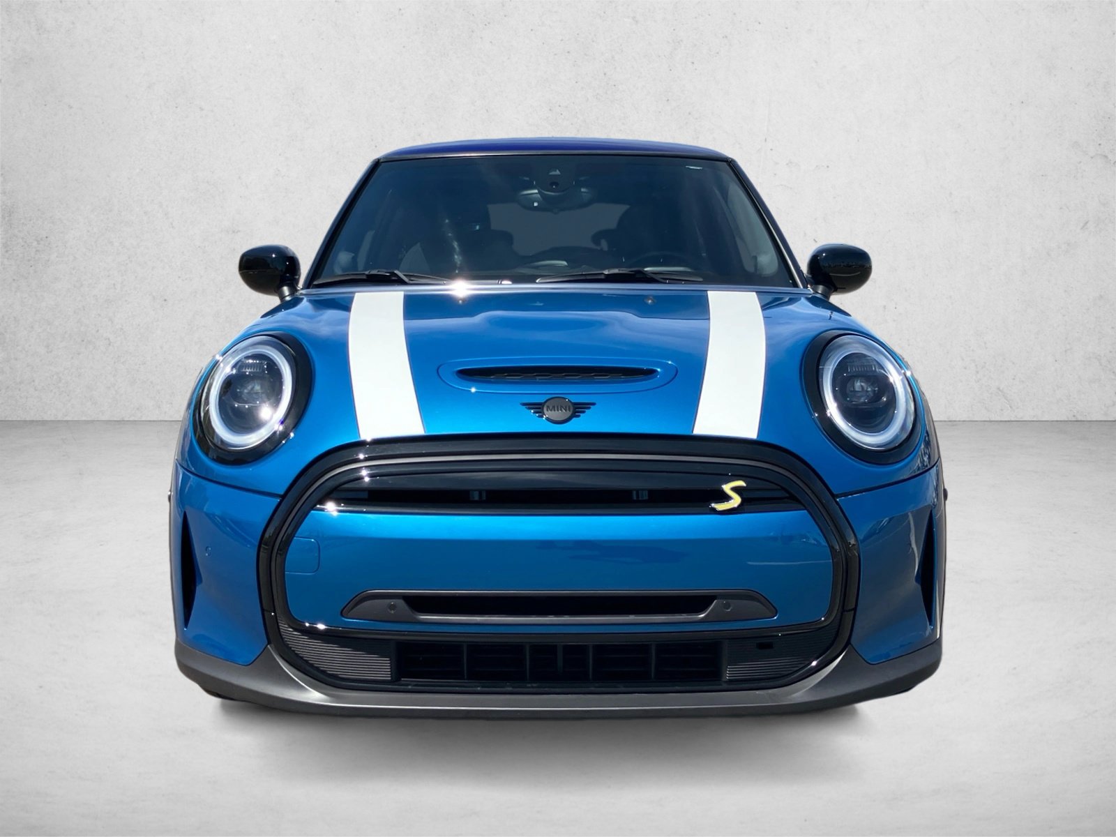 Used 2024 MINI Cooper SE FWD video 2