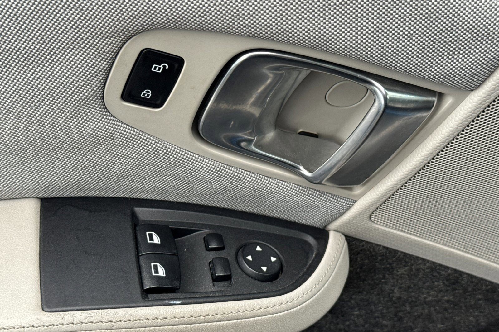 Used 2014 BMW i3 image 12