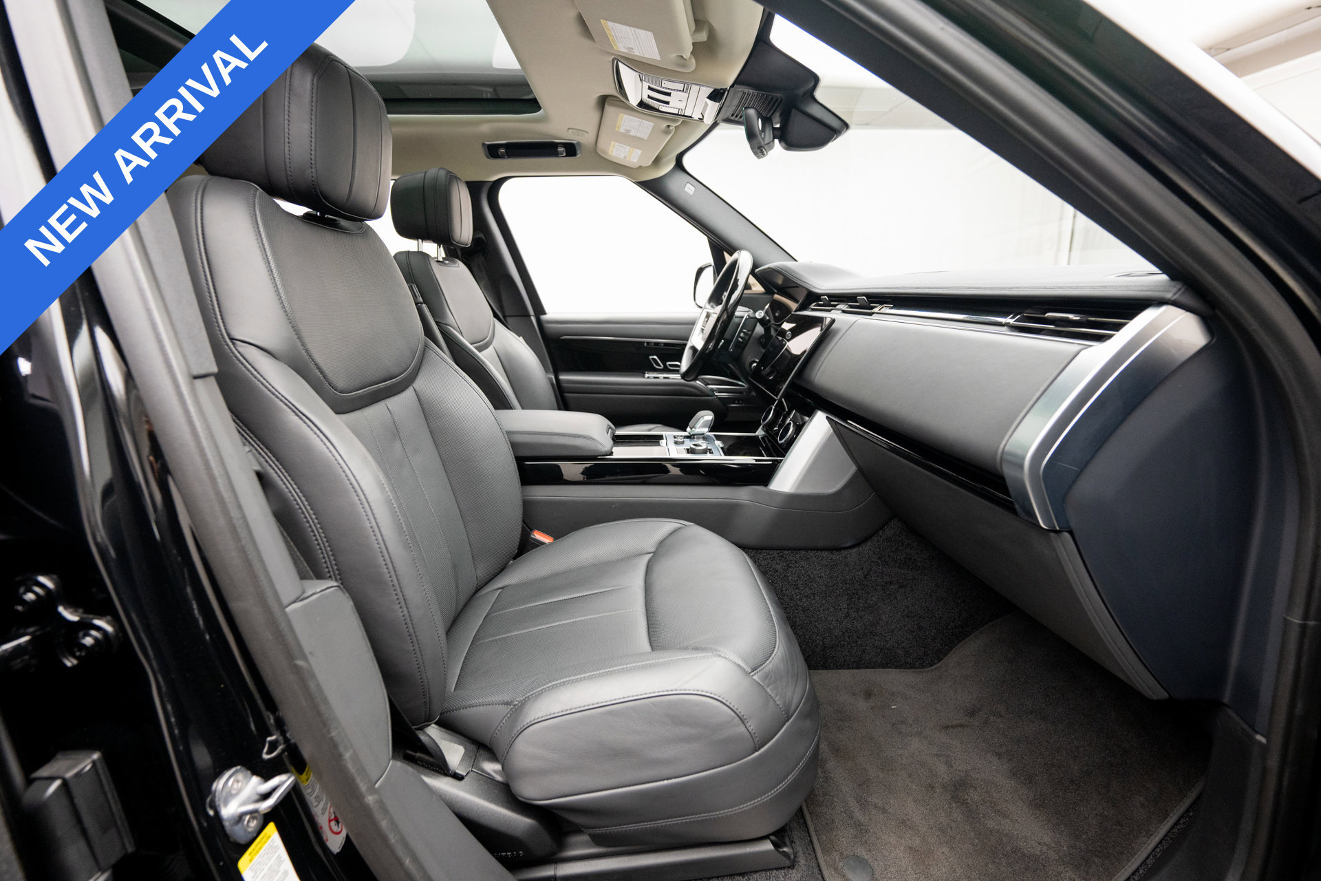 Used 2023 Land Rover Range Rover SE AWD/4WD image 14