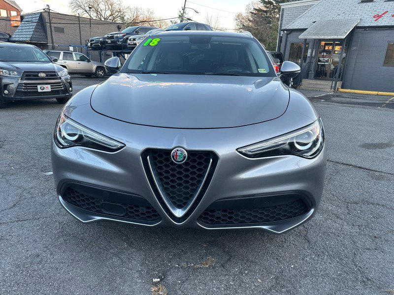 Used 2018 Alfa Romeo Stelvio AWD image 8