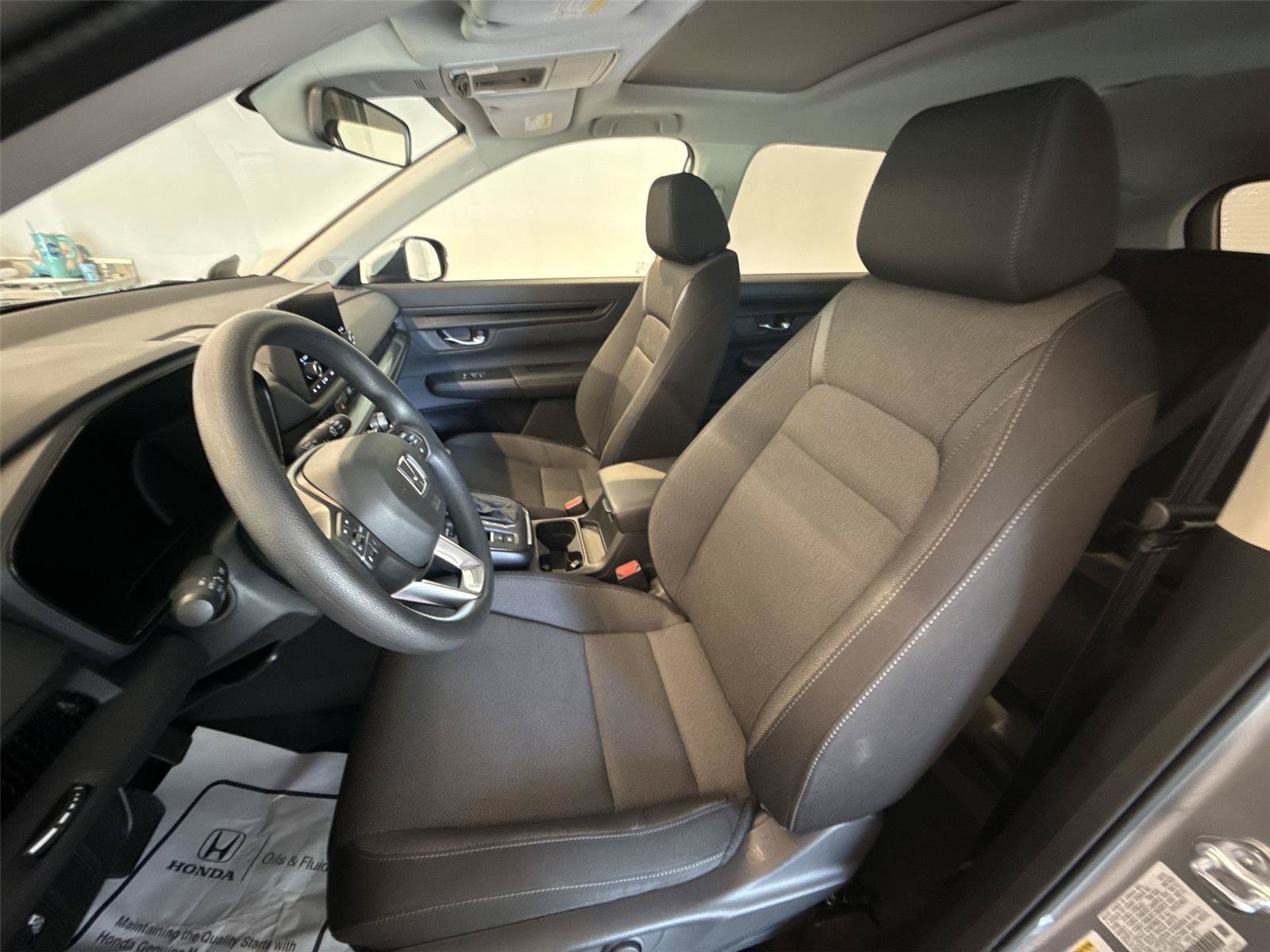 Used 2025 Honda CR-V EX image 13
