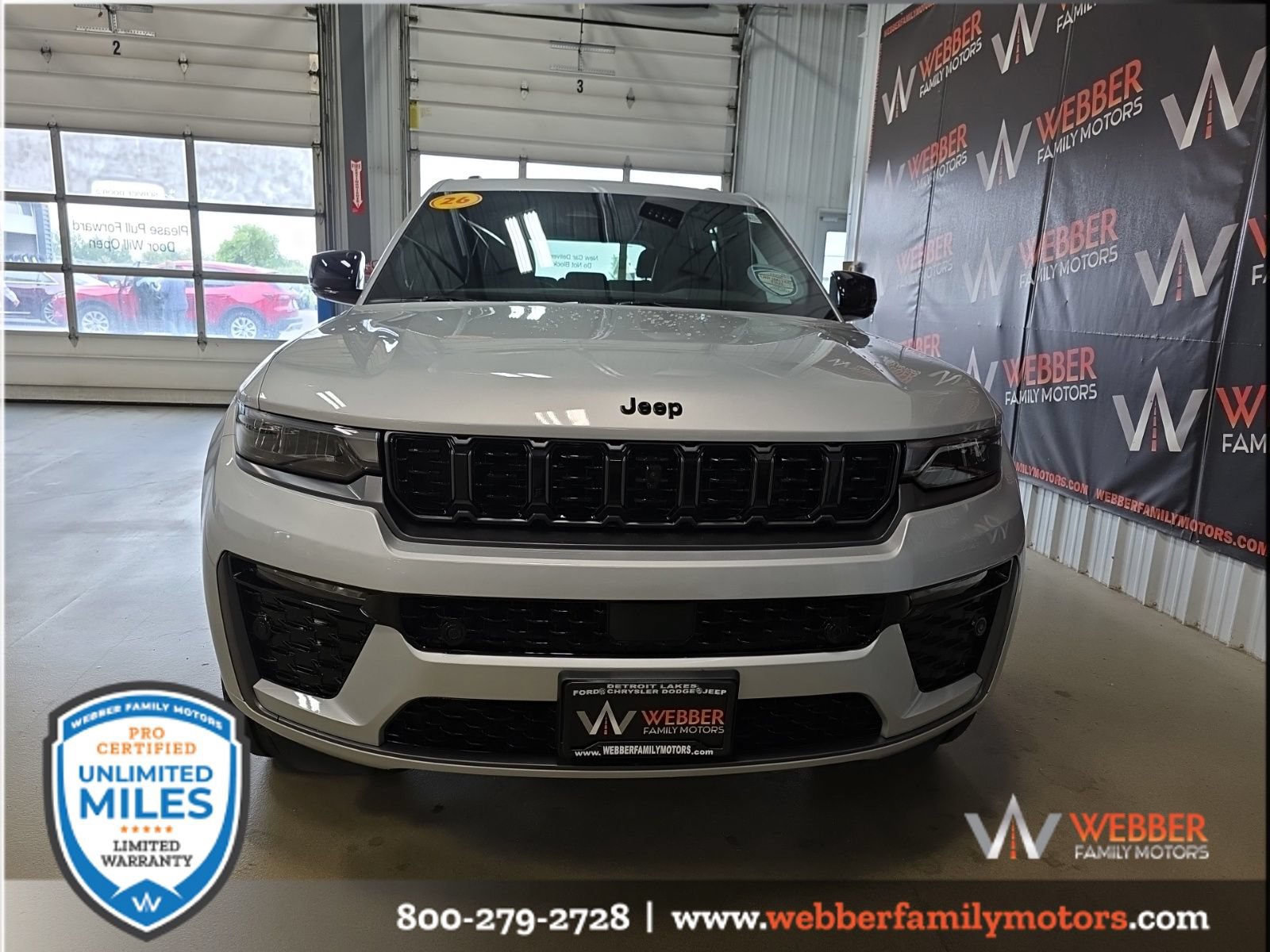 New 2026 Jeep Grand Cherokee Limited AWD/4WD image 2