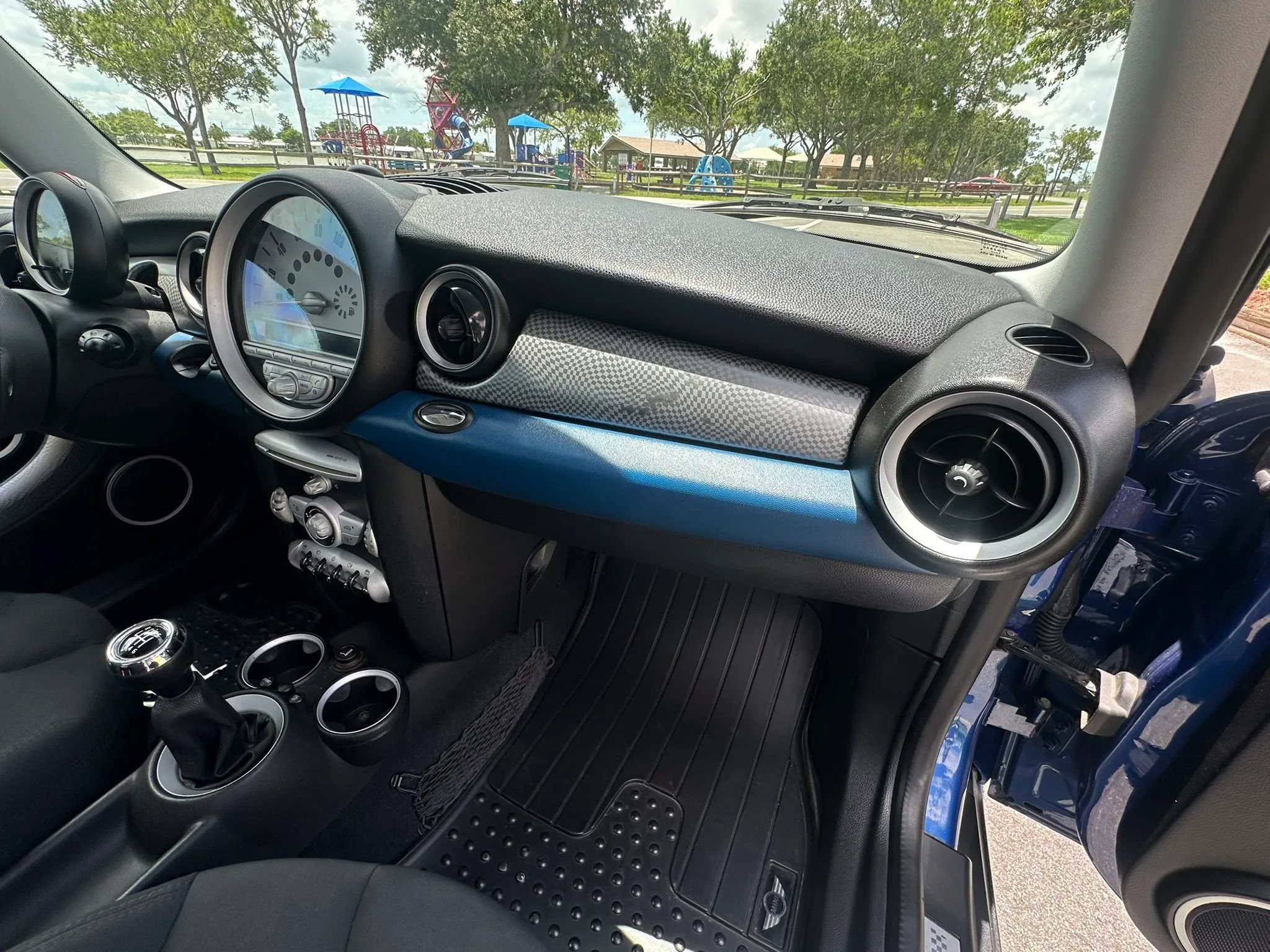 Used 2009 MINI Cooper S FWD image 21