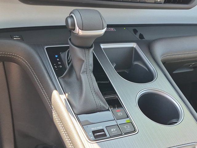 Used 2026 Toyota Sienna XLE FWD image 23