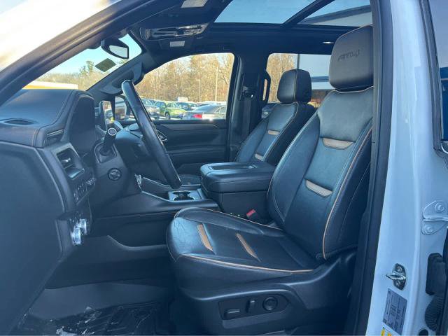 Used 2023 GMC Yukon AT4 w/ AT4 Premium Package image 18