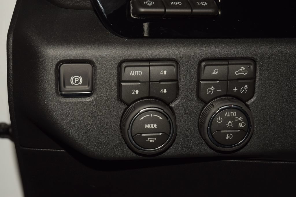 New 2026 Chevrolet Silverado 2500 High Country w/ High Country Premium Package AWD/4WD image 39