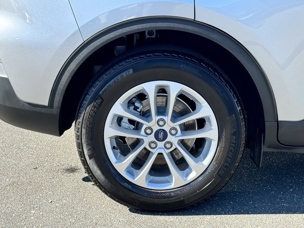 Used 2022 Ford Escape SE w/ Cold Weather Package image 40