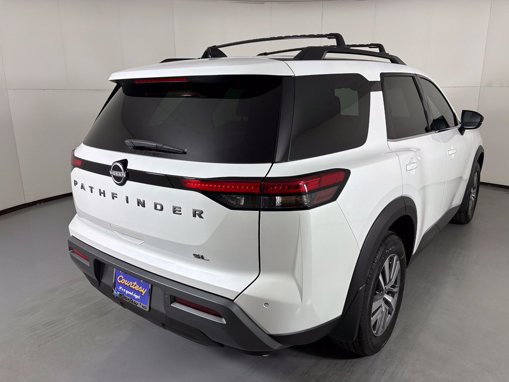 New 2026 Nissan Pathfinder SL FWD image 8
