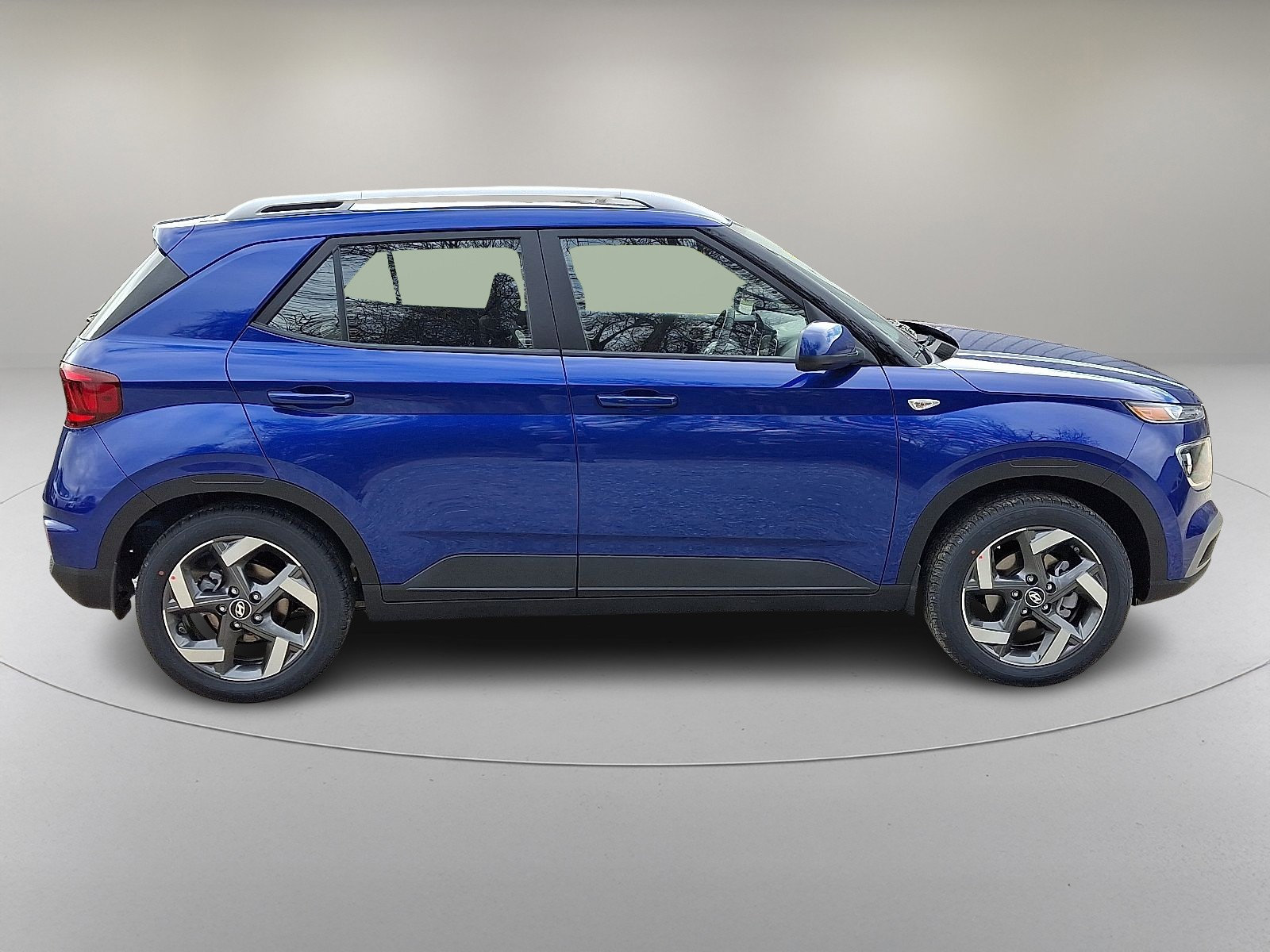 New 2026 Hyundai Venue SEL FWD image 8