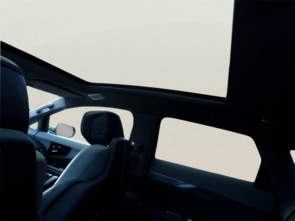 New 2026 Cadillac Optiq Luxury 1 image 8