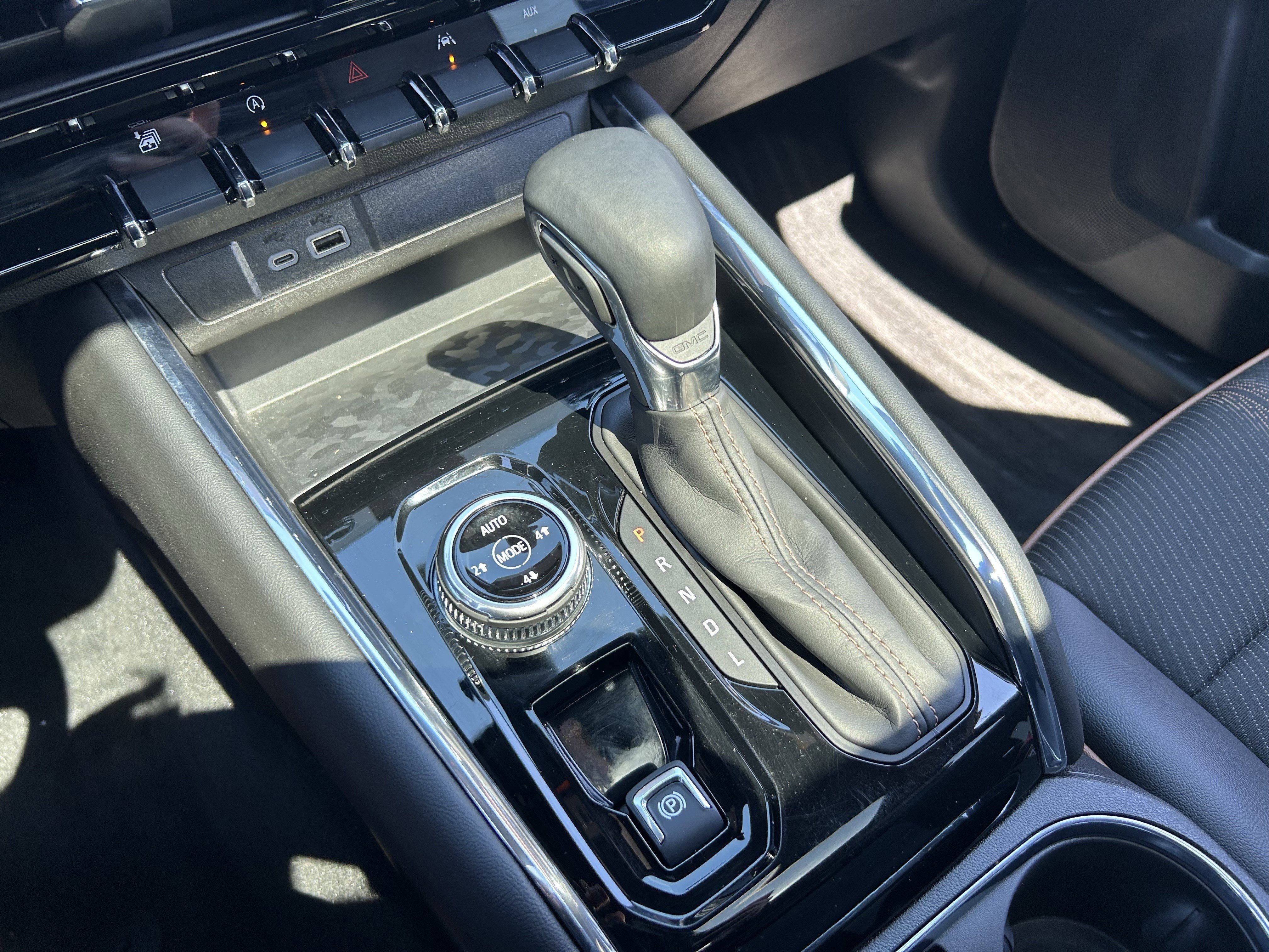 Used 2024 GMC Canyon AT4 w/ Canyon Safety Plus Package image 16