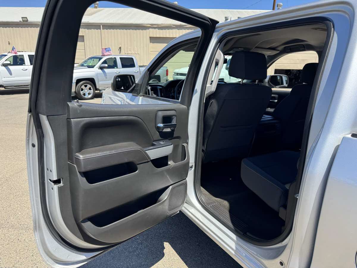 Used 2017 Chevrolet Silverado 1500 LT w/ All Star Edition AWD/4WD image 19