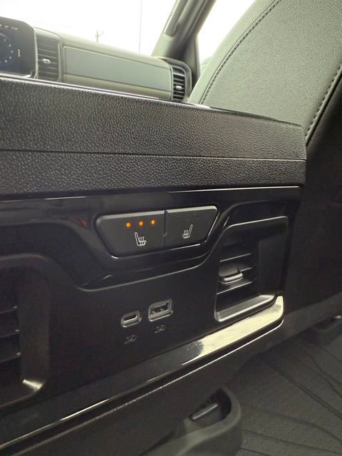 Used 2025 Chevrolet Silverado 1500 ZR2 w/ Technology Package image 34