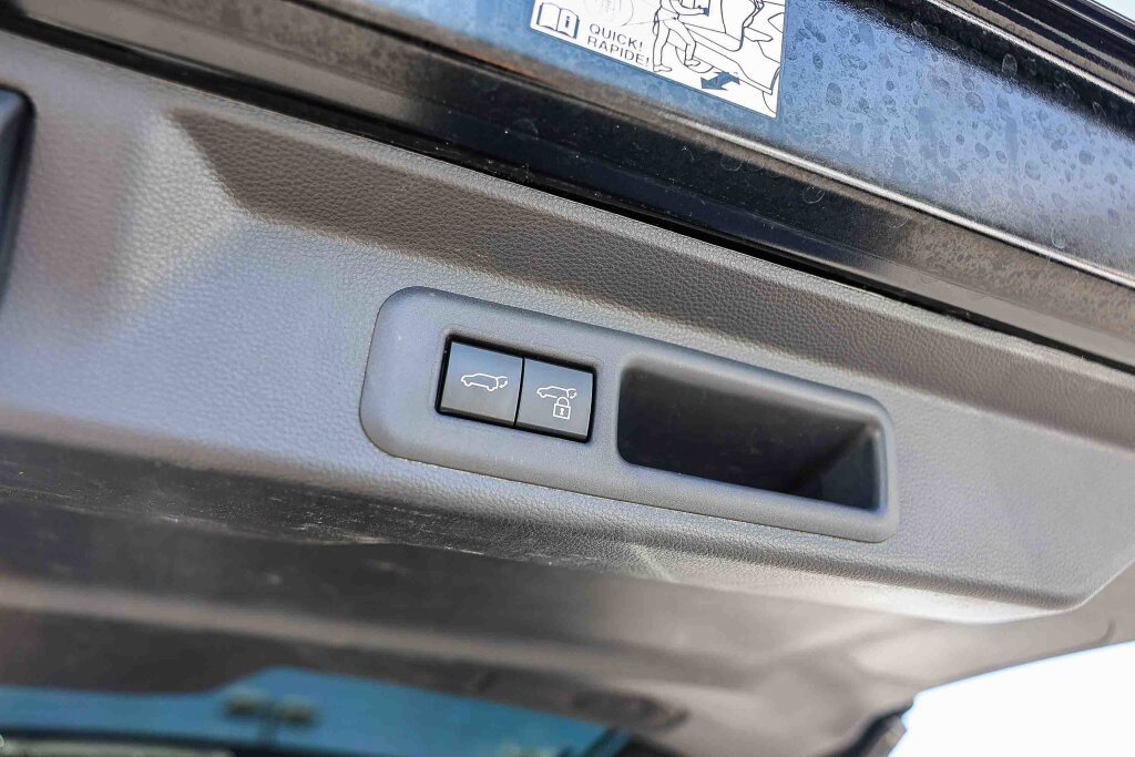 Certified 2025 Toyota Sequoia Capstone AWD/4WD image 31