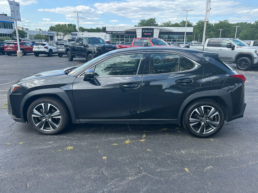 Used 2021 Lexus UX 200 w/ Accessory Package (Z1) FWD image 8
