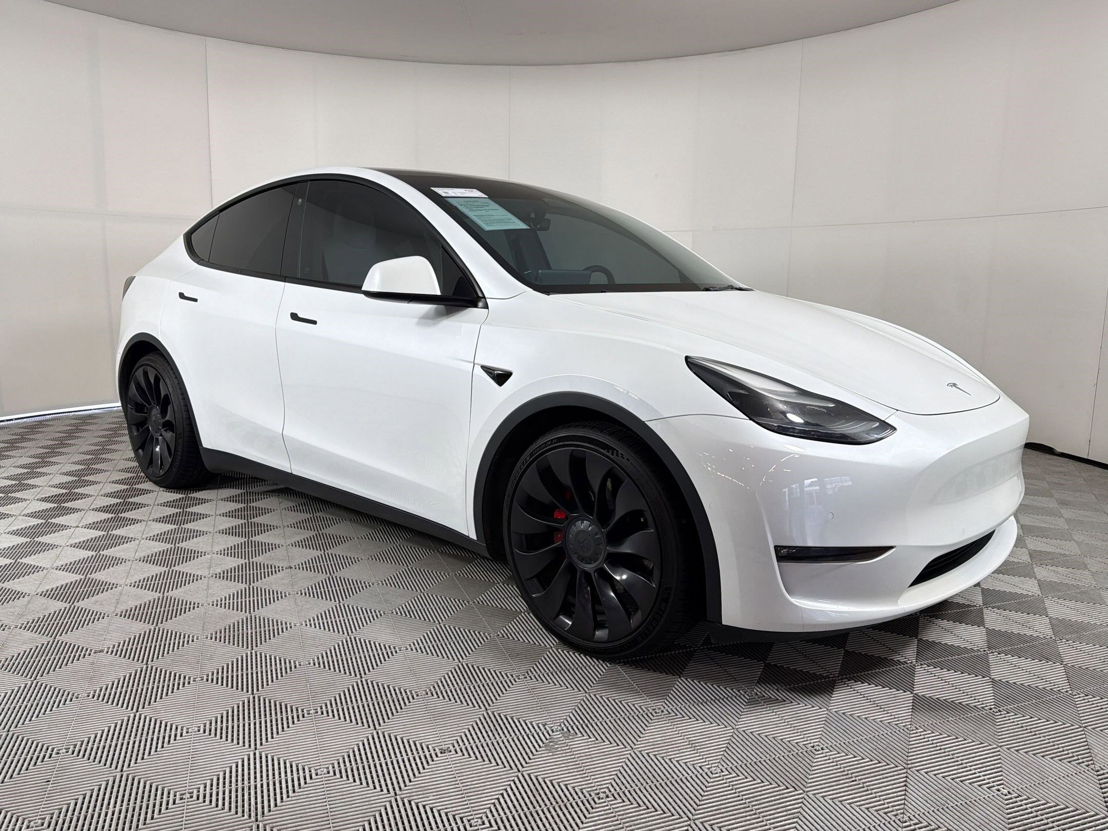 Used 2022 Tesla Model Y Performance AWD/4WD image 7